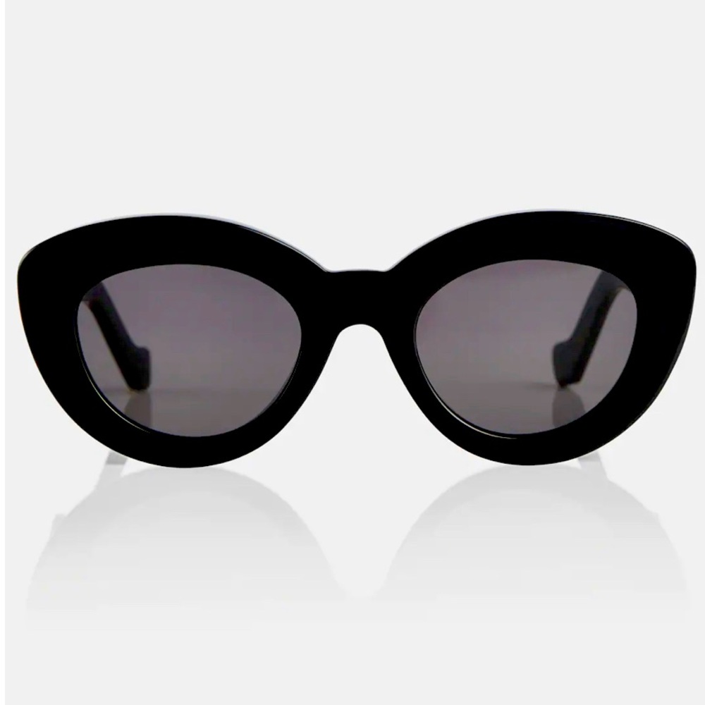 Loewe Oversized Cat Eye Sunglasses - Black - Excellent Condition! Like New ✨